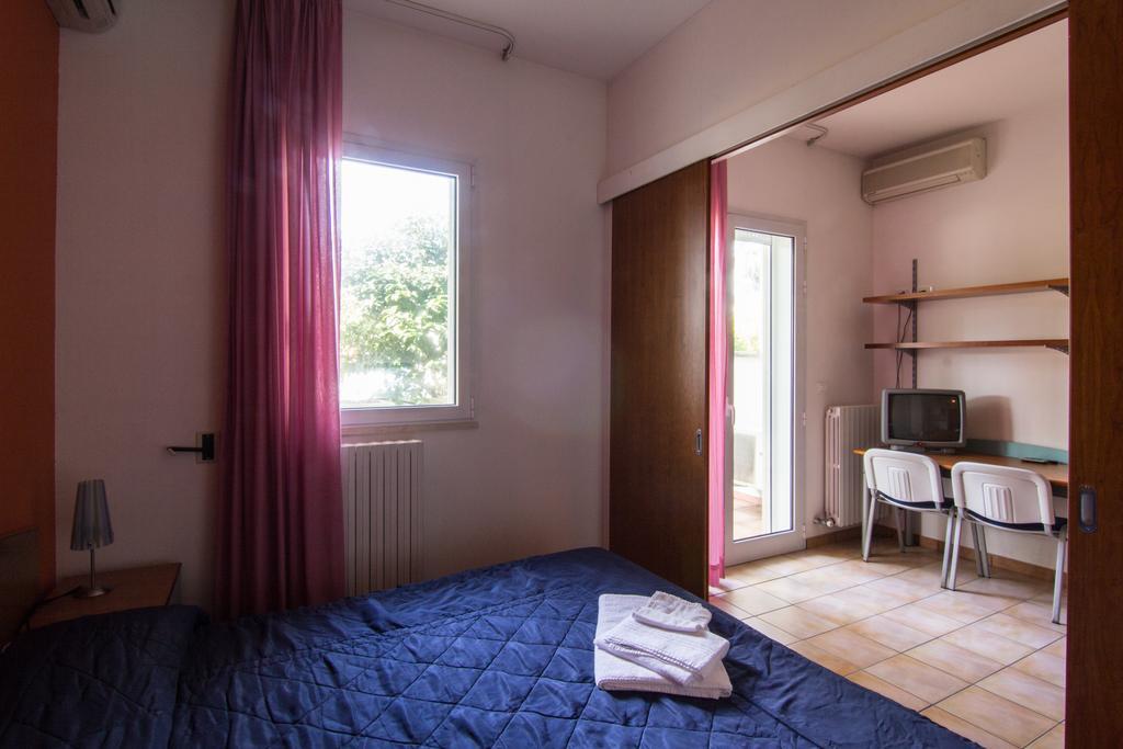 I Giardini Di Atena Aparthotel Merine Room photo